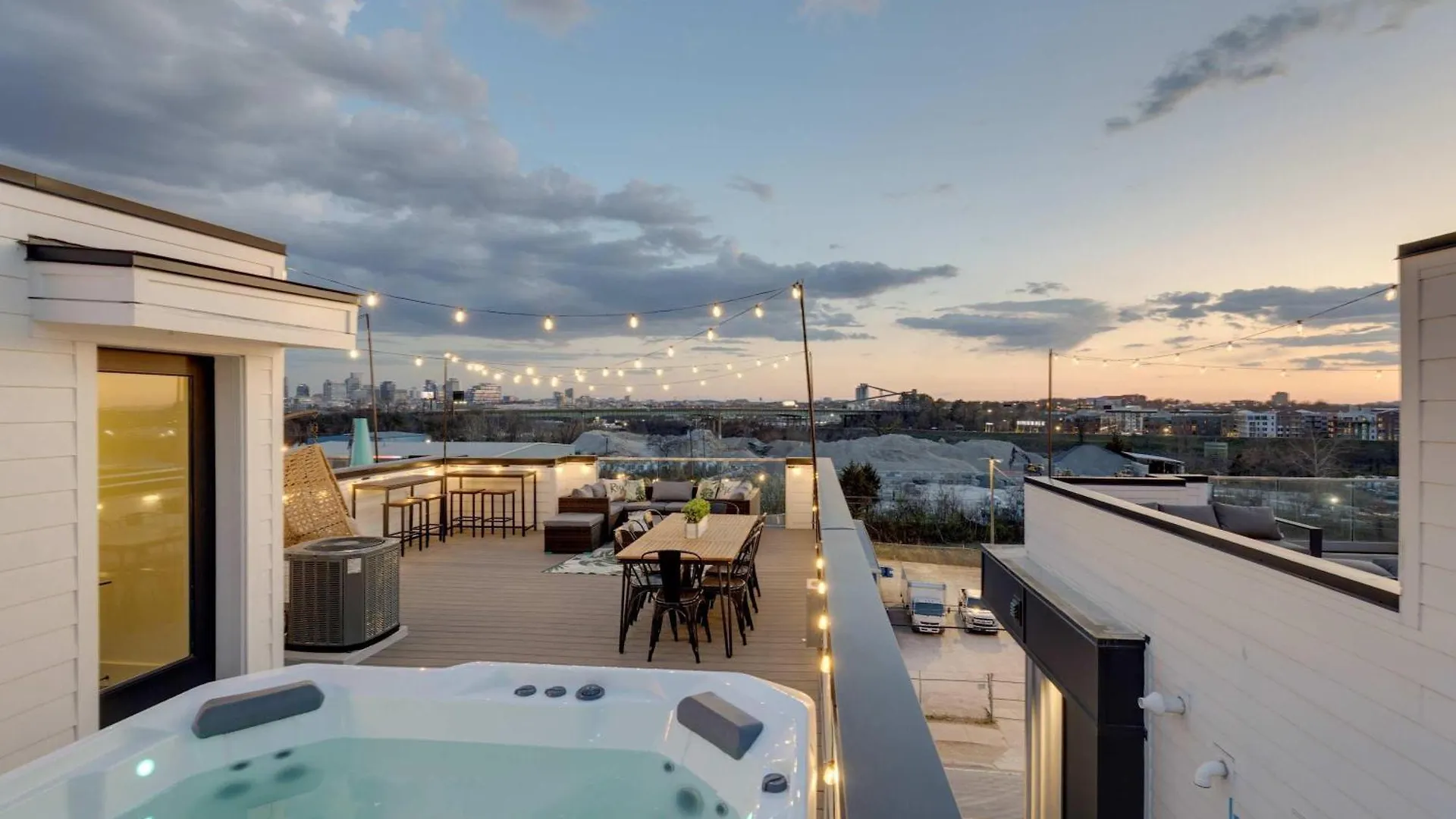 Downtown Nashville Hot Tub Game Room Karaoke United States